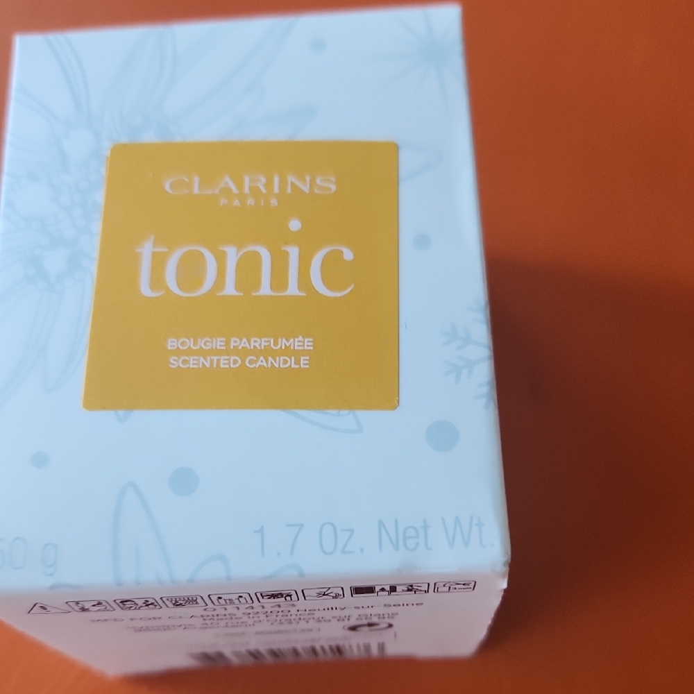Clarins Tonic Scented Candle